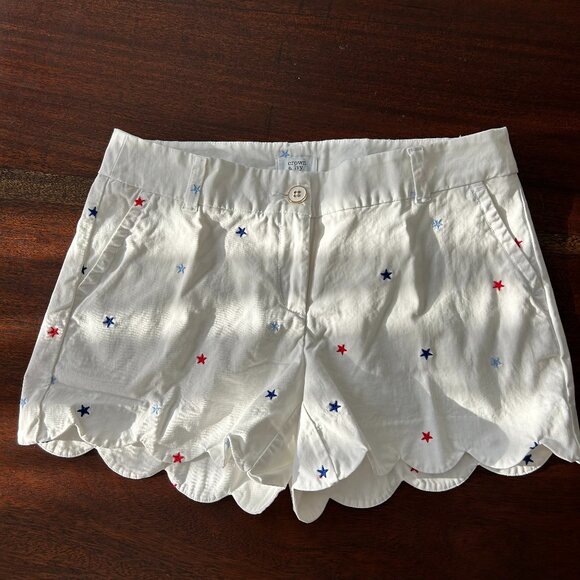Crown & ivy Shelby shorts, white with red & blue stars, size 4 - Picture 3 of 9